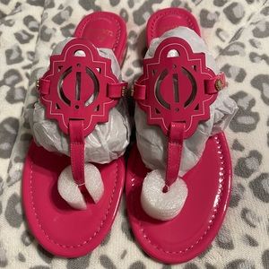 Crown & ivy bright pink thong sandles